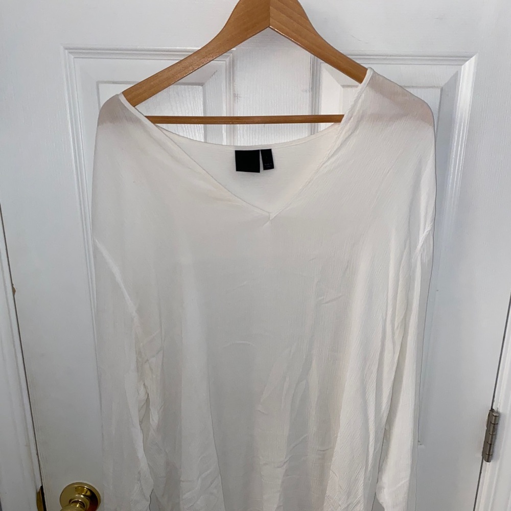 Men’s extra long vneck shirt viscose